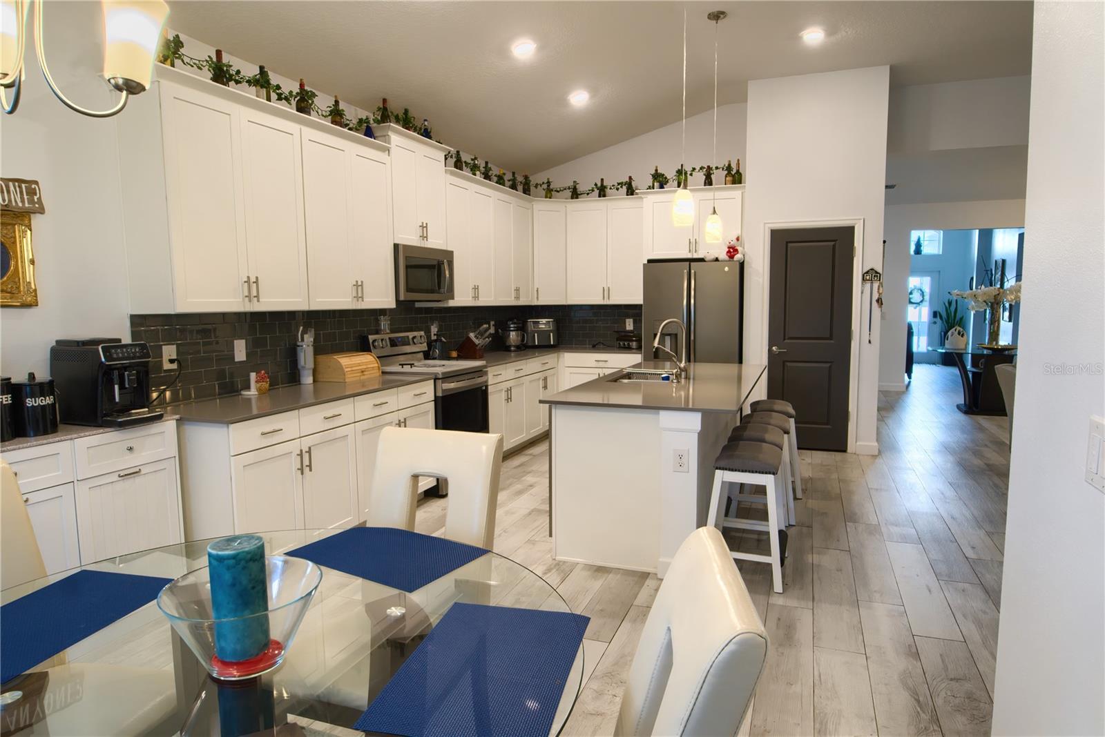 Image 19 of 51 For 2053 Camden Loop