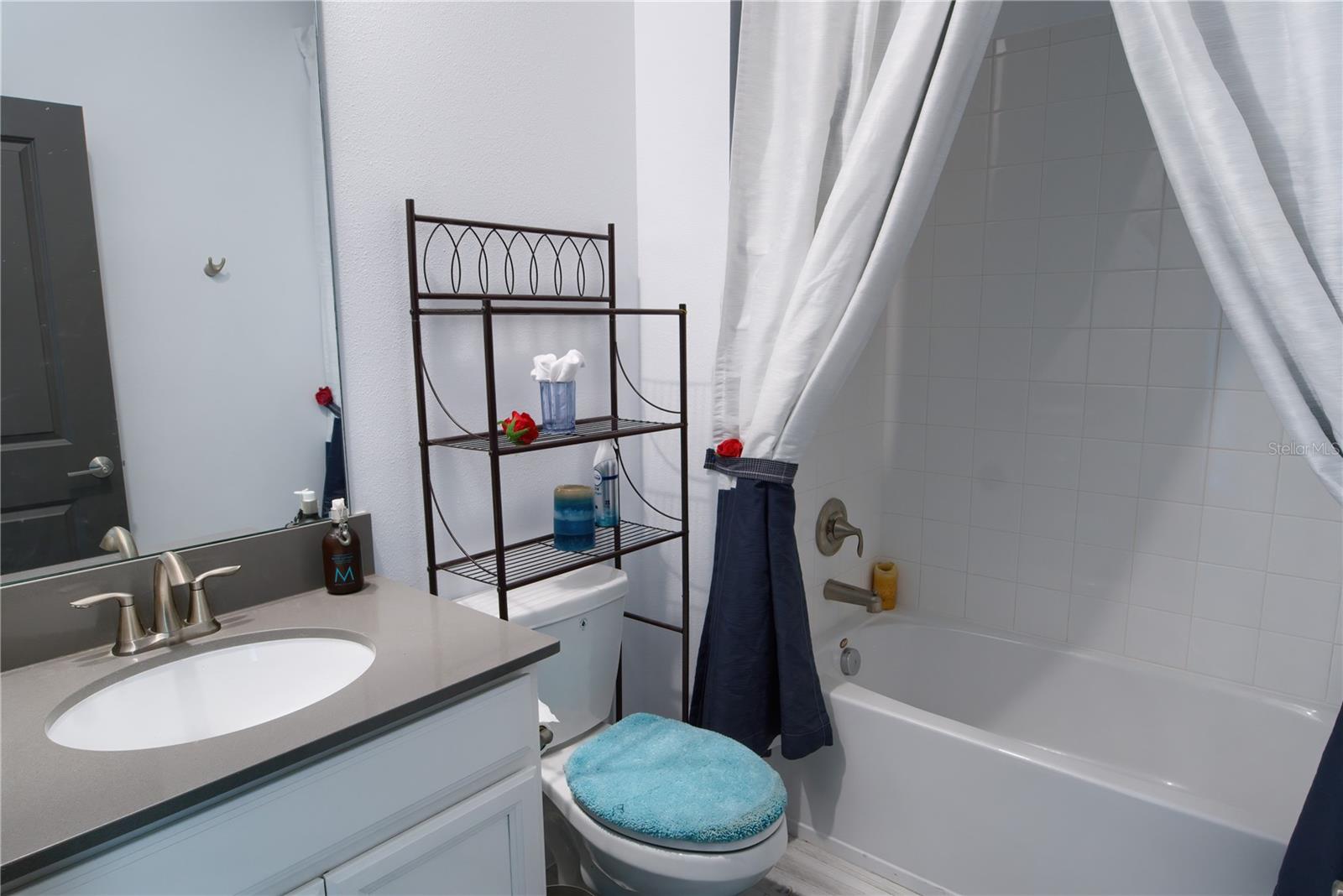 Image 31 of 51 For 2053 Camden Loop