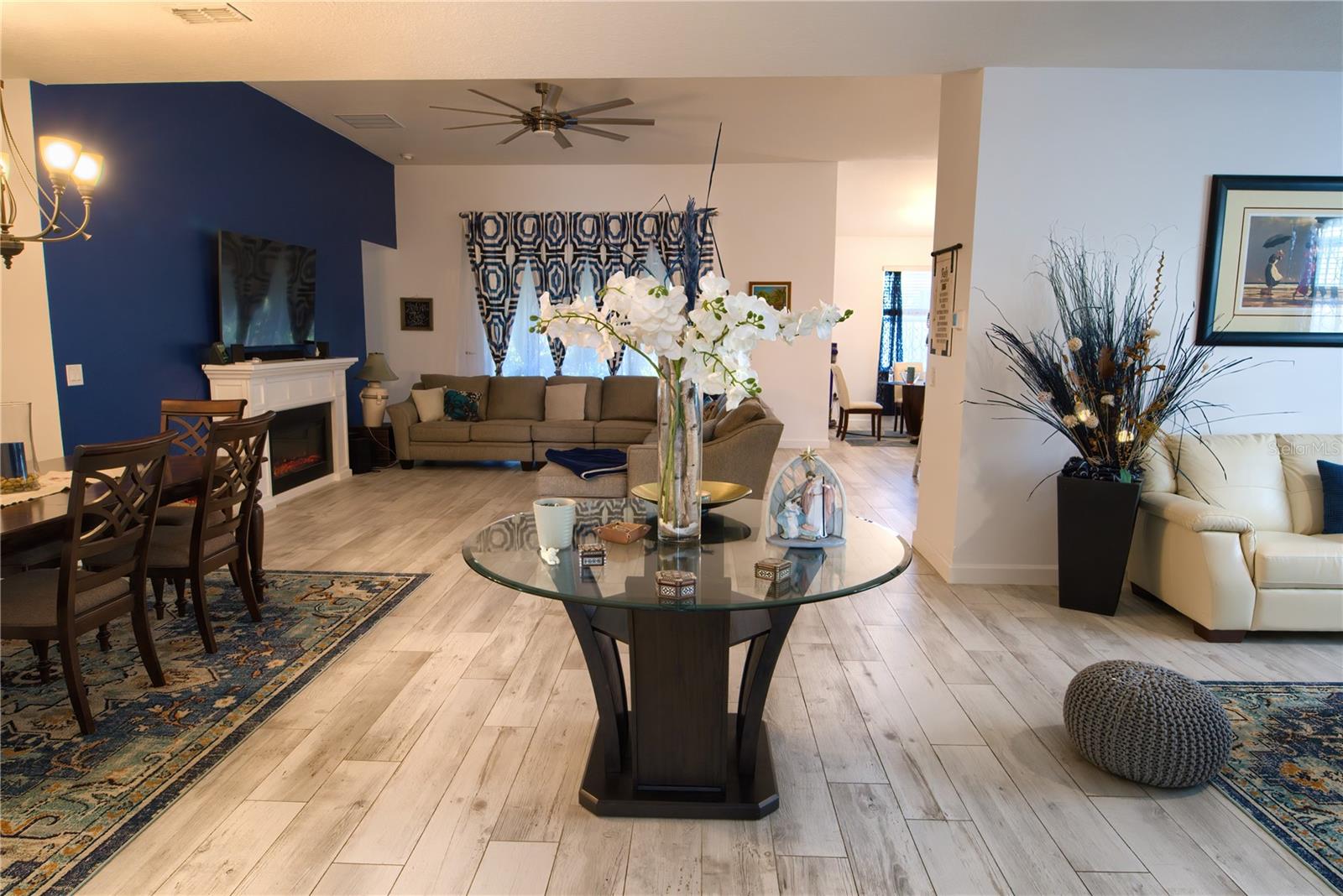 Image 5 of 51 For 2053 Camden Loop