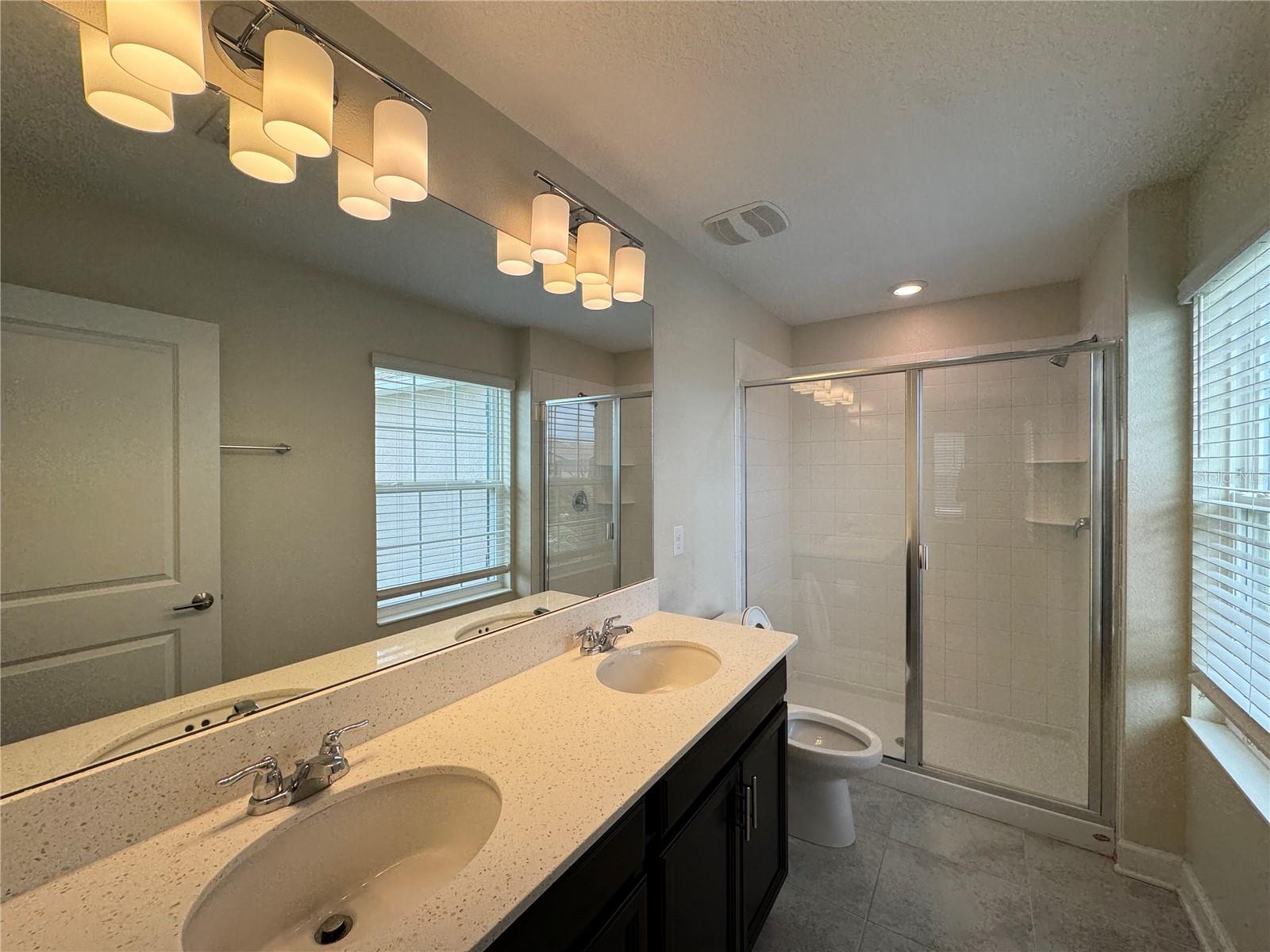 Image 17 of 42 For 17029 Volume Alley