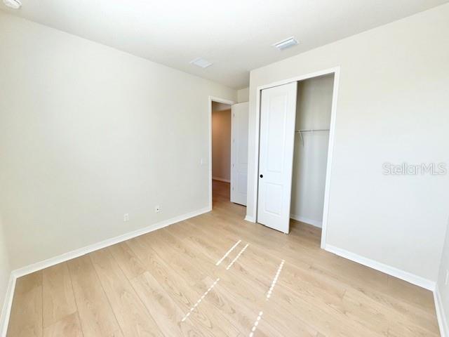 Image 7 of 26 For 2153 Mossy Vine Avenue