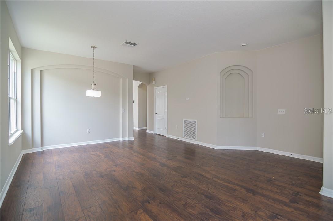 Image 3 of 24 For 1518 Nestlewood Trail