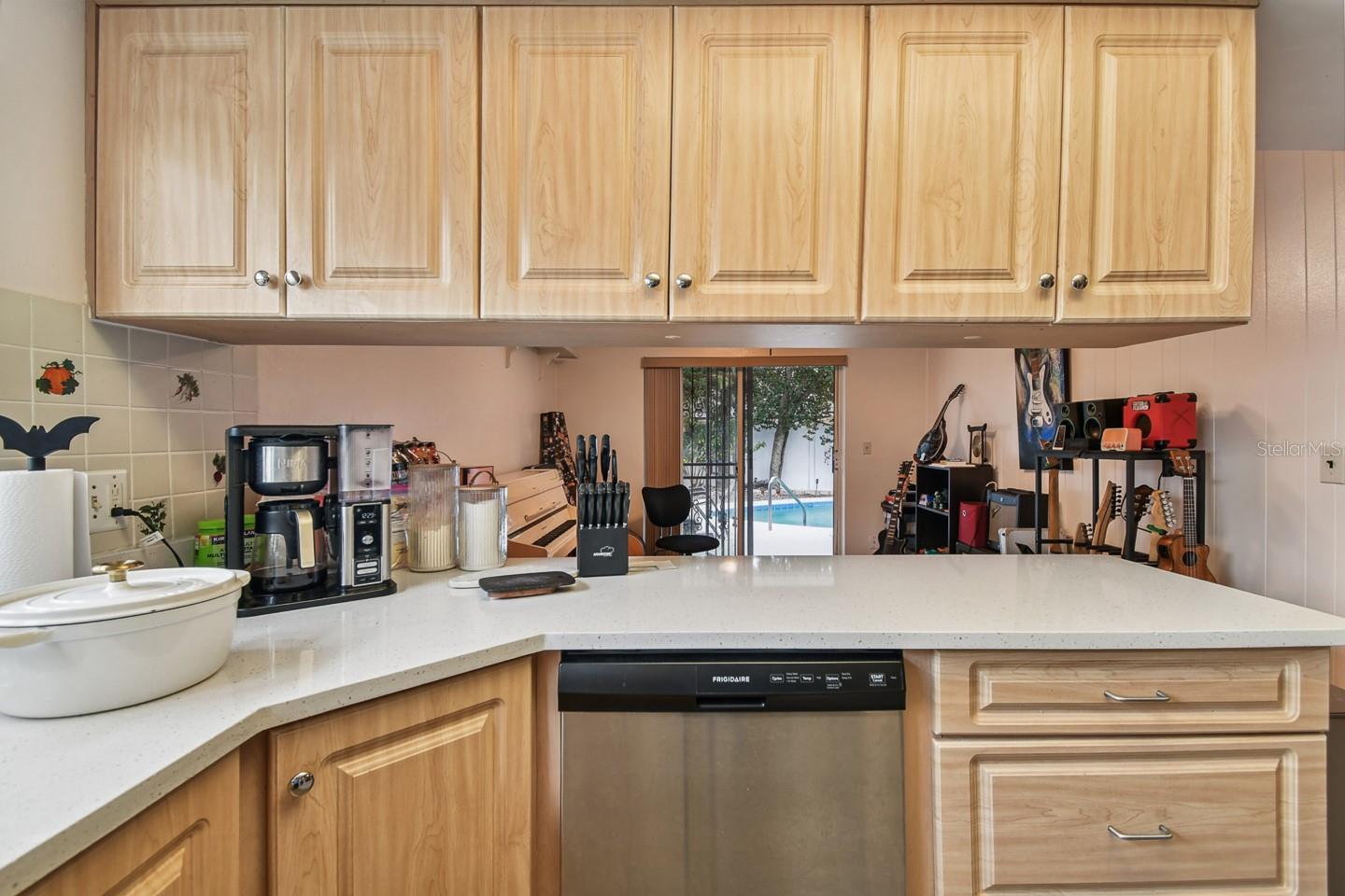 Image 16 of 54 For 1367 Tierra Circle