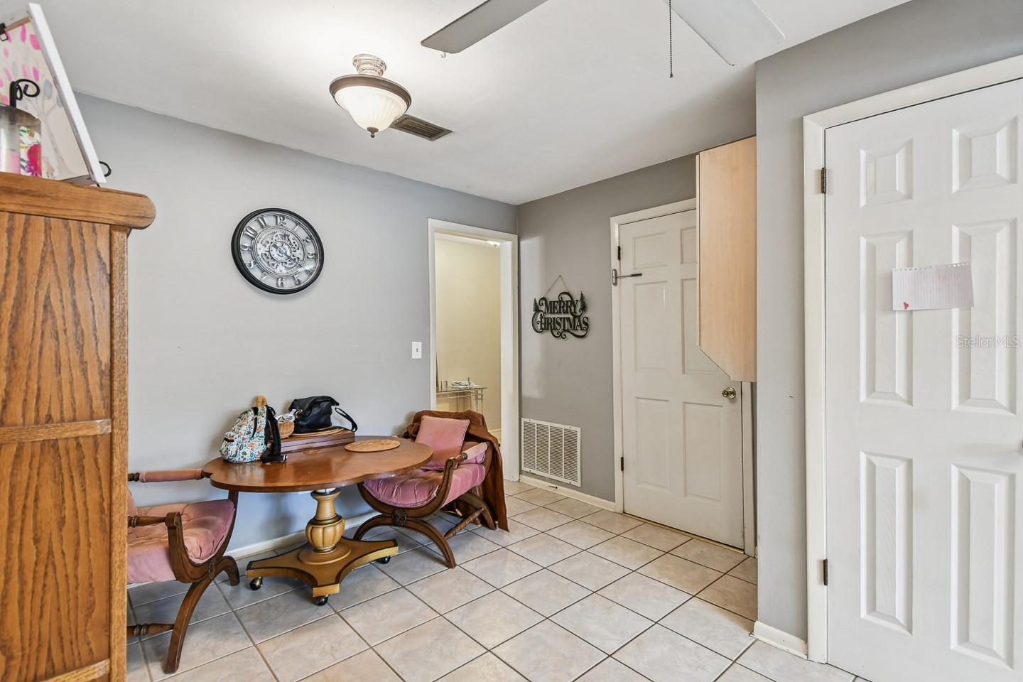 Image 18 of 54 For 1367 Tierra Circle