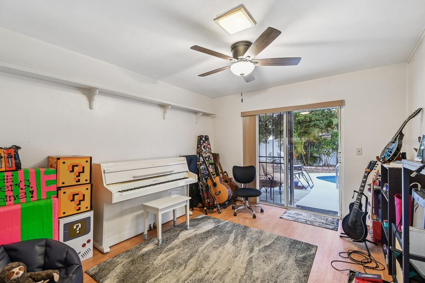 Image 21 of 54 For 1367 Tierra Circle