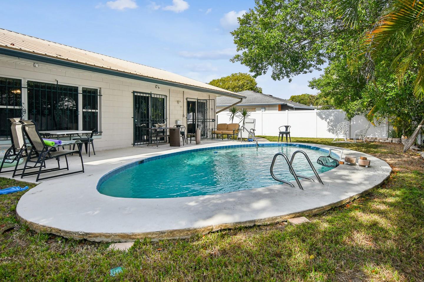 Image 49 of 54 For 1367 Tierra Circle