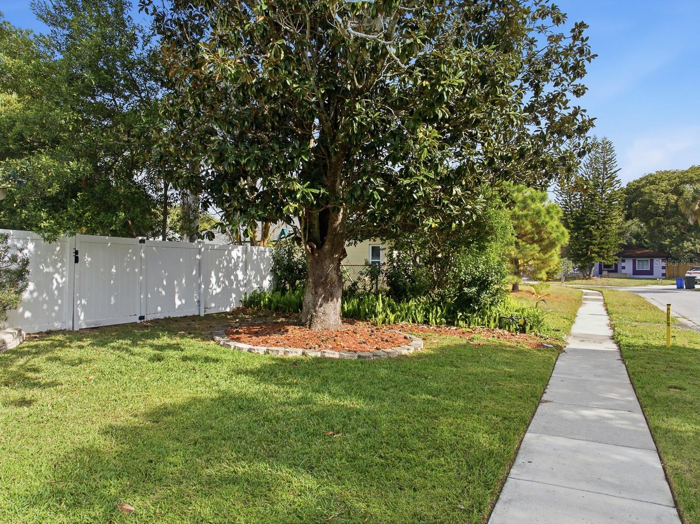 Image 53 of 54 For 1367 Tierra Circle