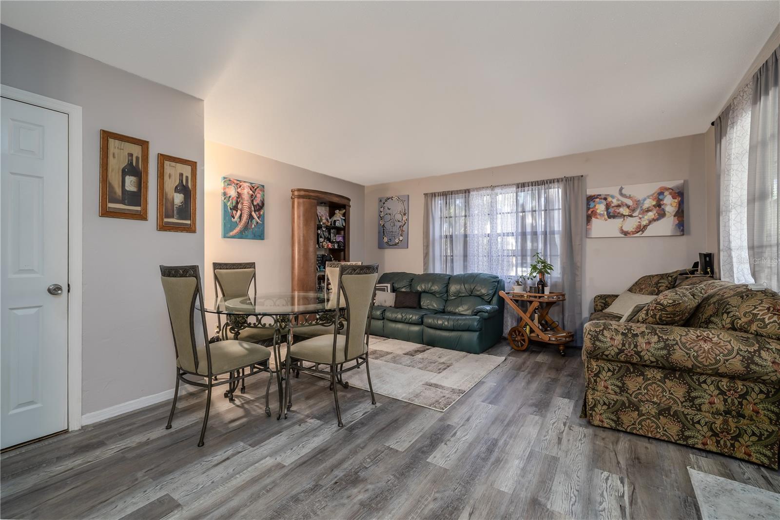 Image 3 of 18 For 3656 Jackson Street 13