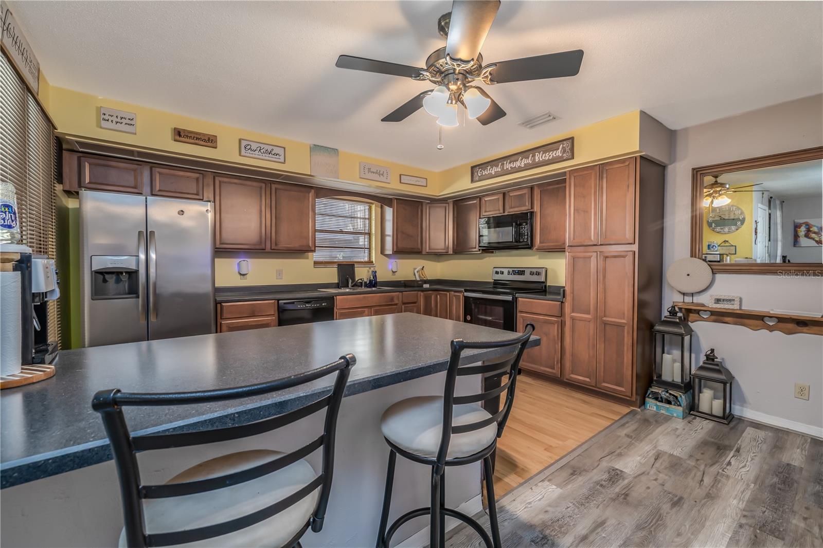 Image 7 of 18 For 3656 Jackson Street 13