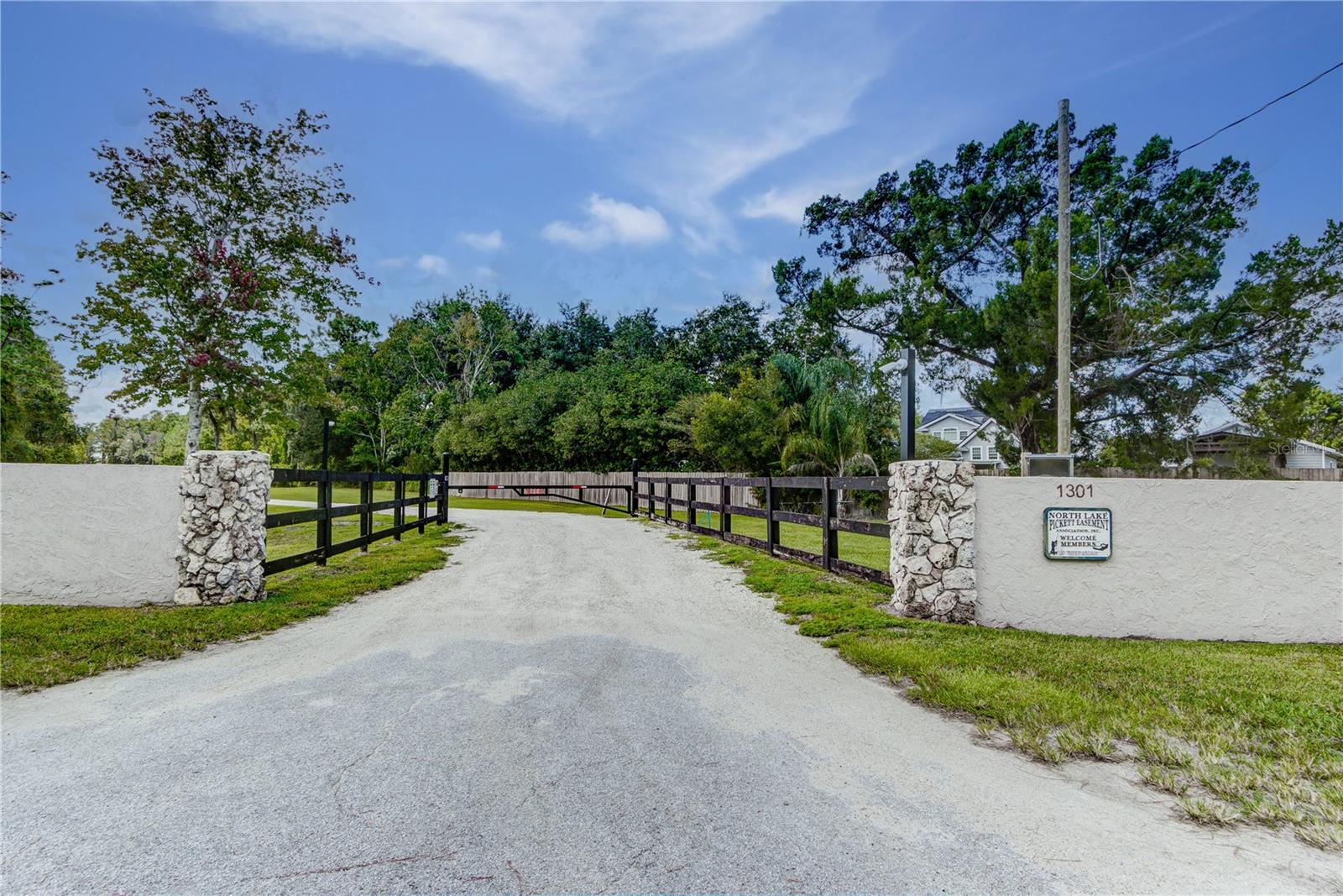 Image 15 of 31 For Breaks Lane