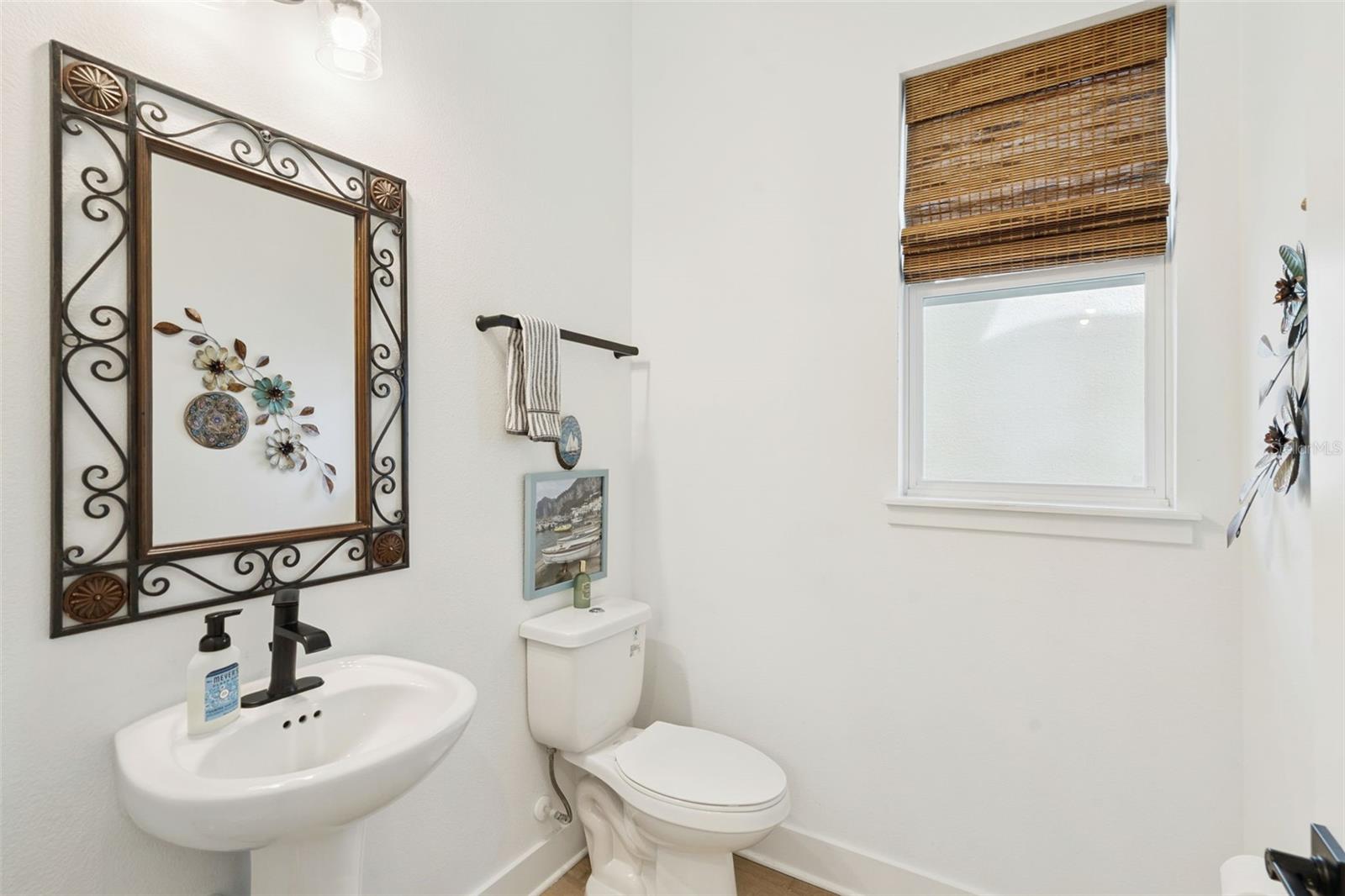 Image 20 of 35 For 15391 Lebeau Loop