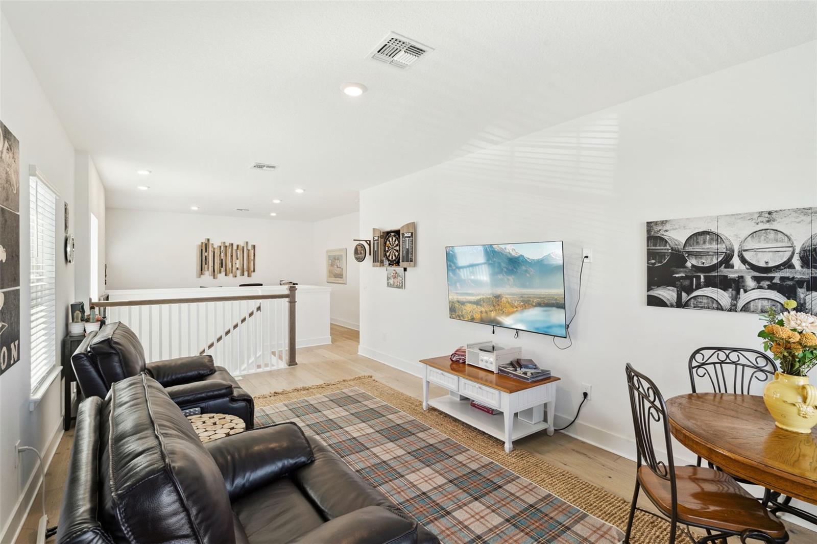 Image 23 of 35 For 15391 Lebeau Loop