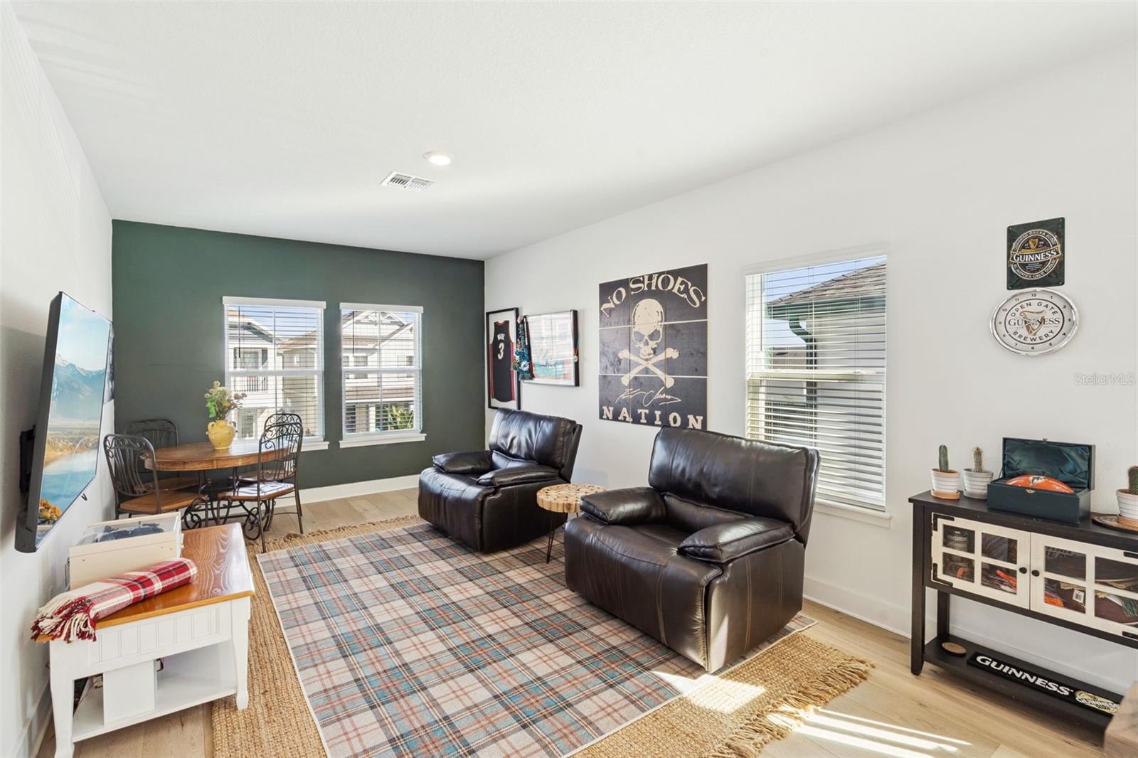 Image 24 of 35 For 15391 Lebeau Loop