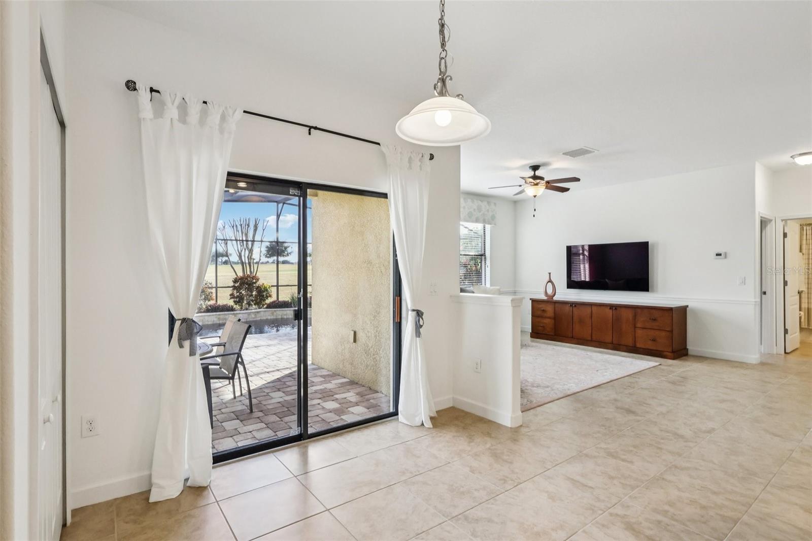 Image 18 of 80 For 8920 Dove Valley Way