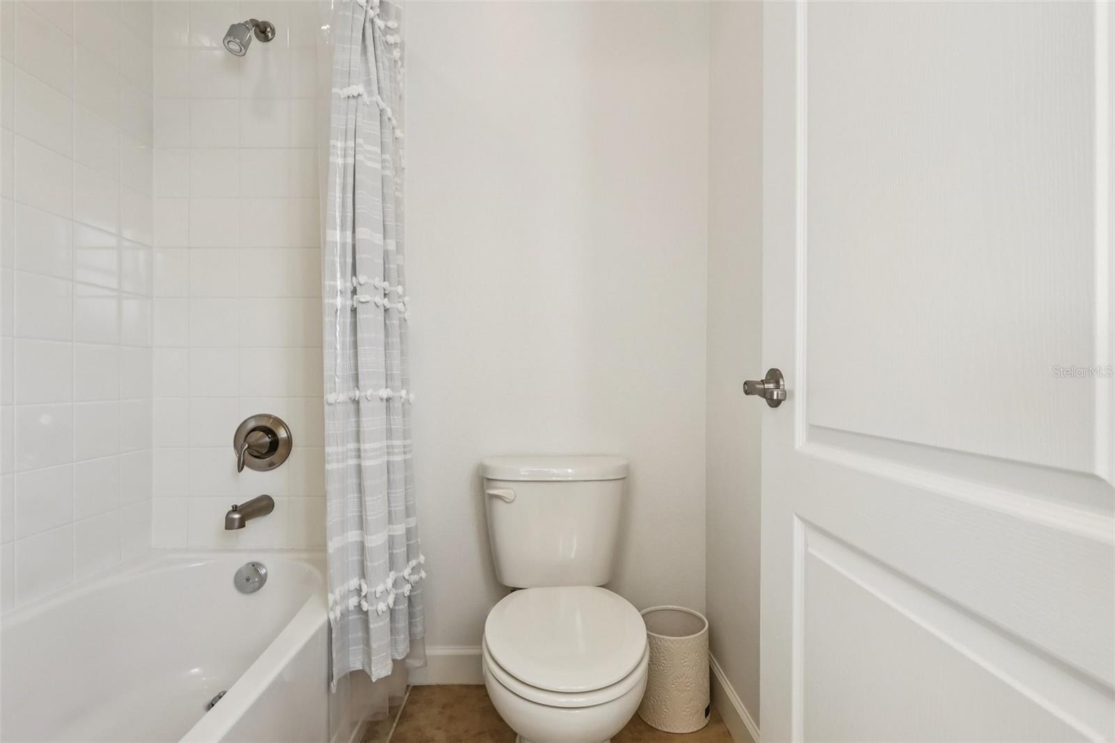 Image 41 of 80 For 8920 Dove Valley Way