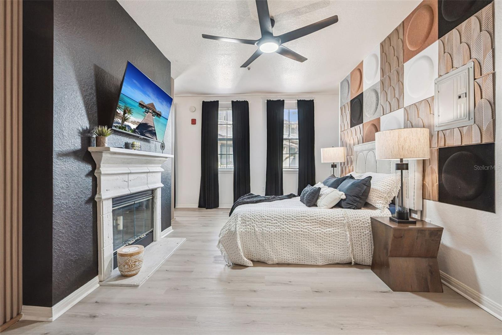 Image 15 of 35 For 911 Orange Avenue 548