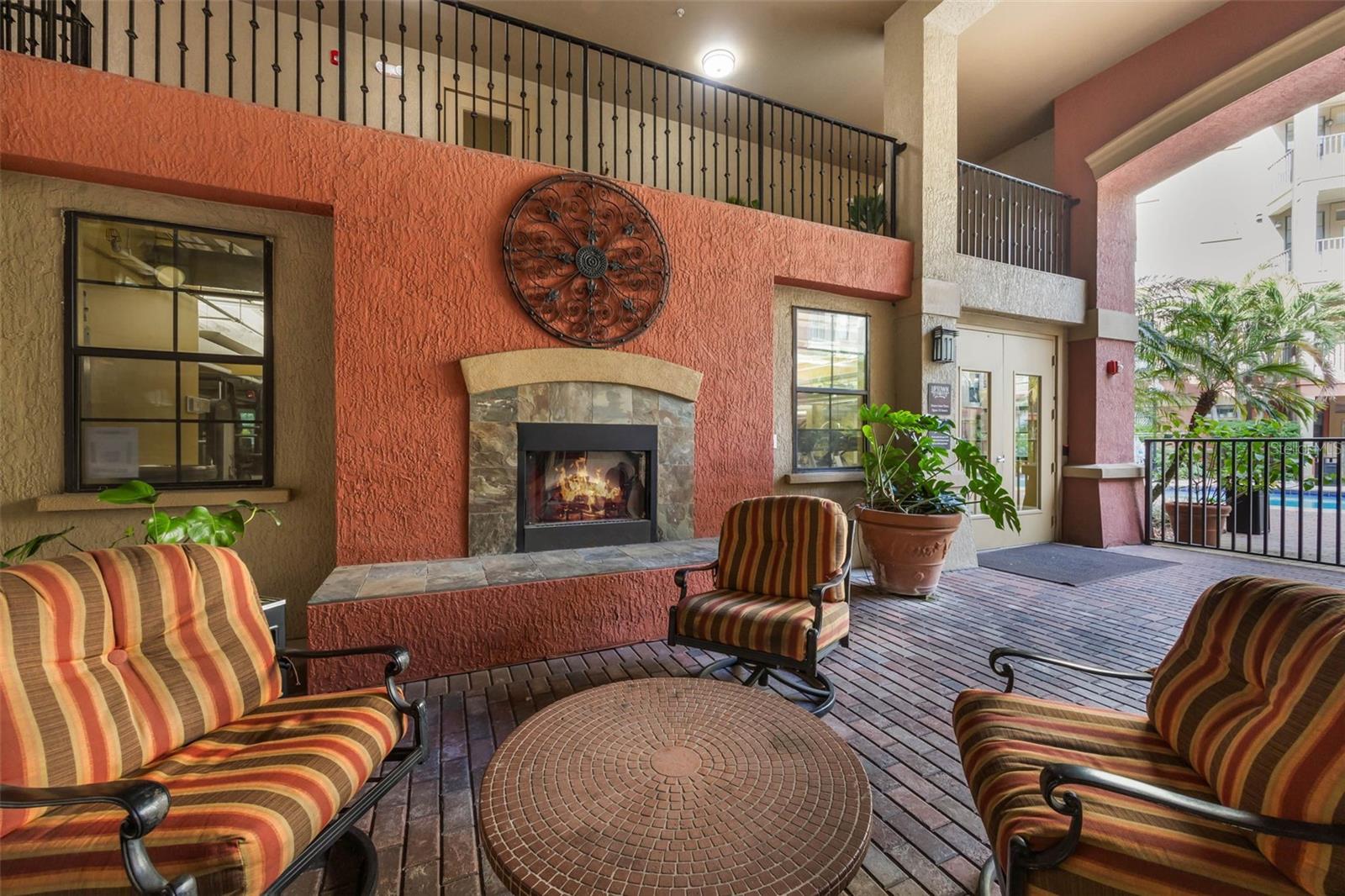 Image 29 of 35 For 911 Orange Avenue 548