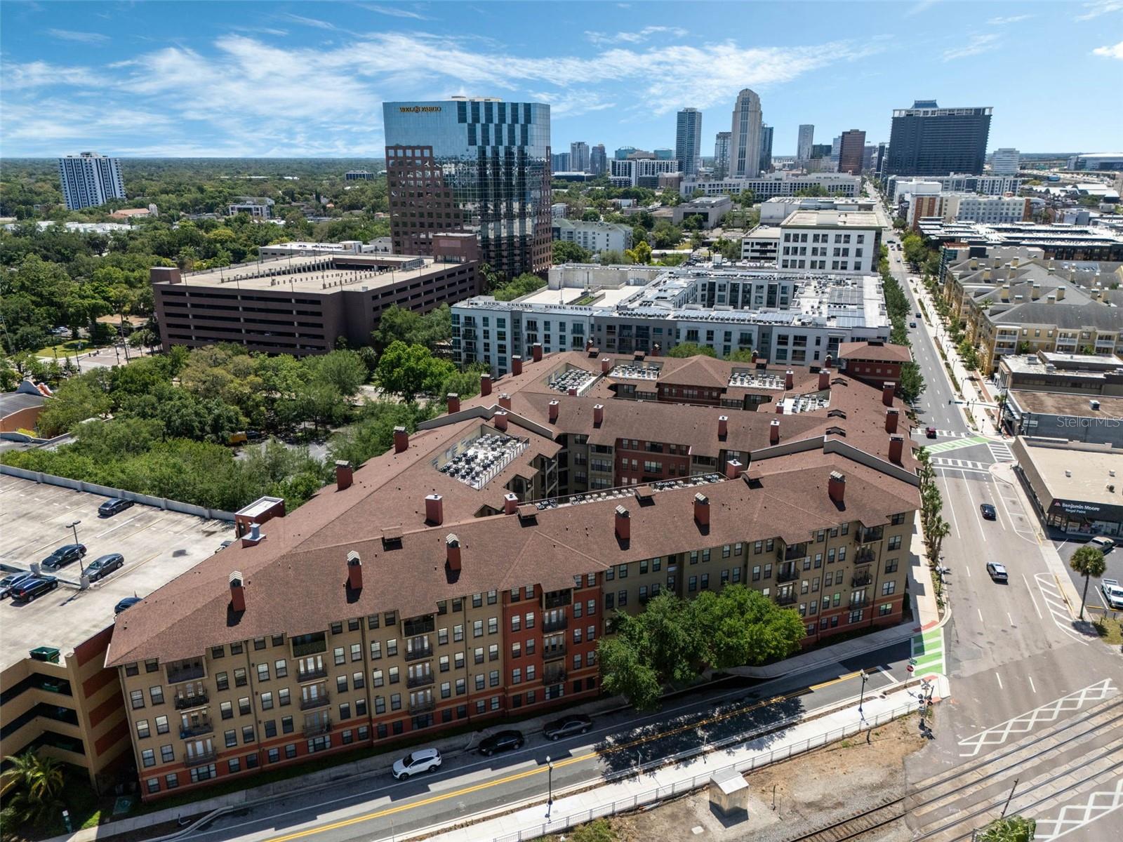 Image 32 of 35 For 911 Orange Avenue 548