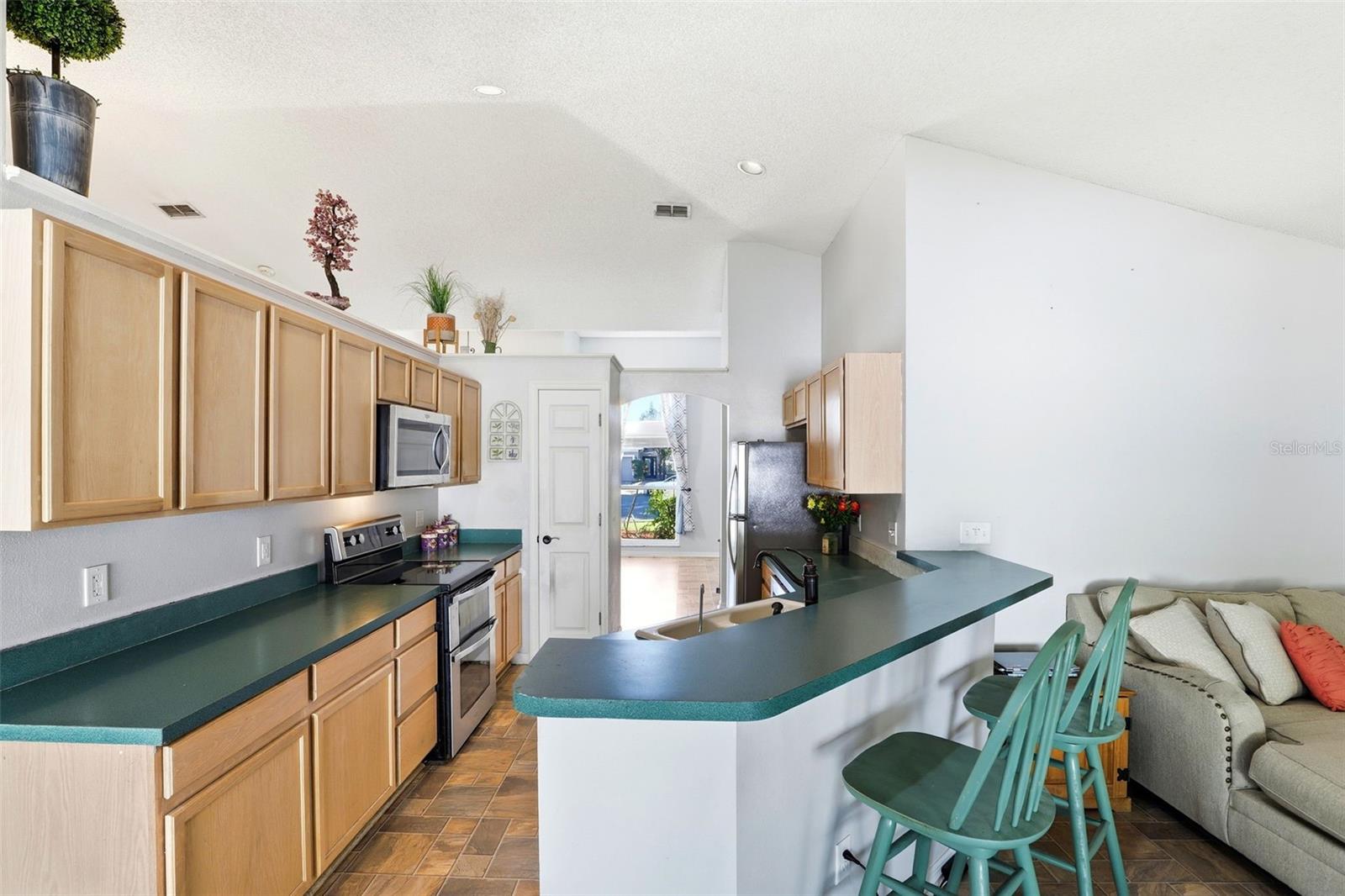 Image 17 of 51 For 1012 Marisol Court