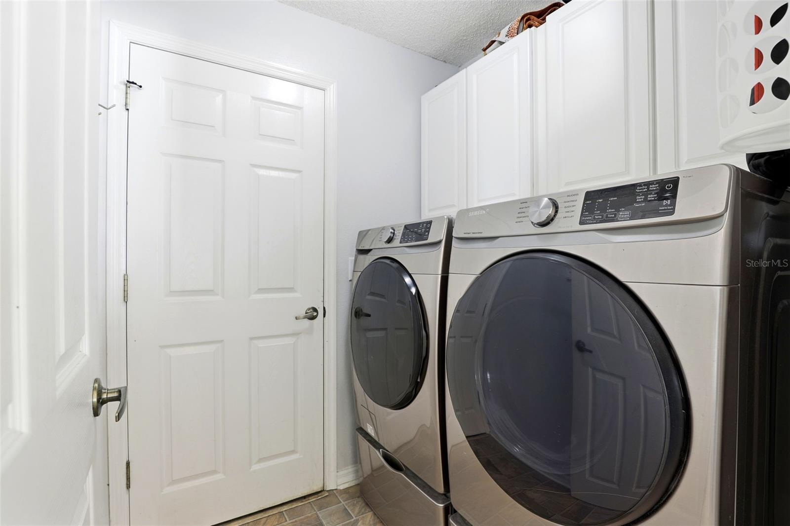 Image 28 of 51 For 1012 Marisol Court