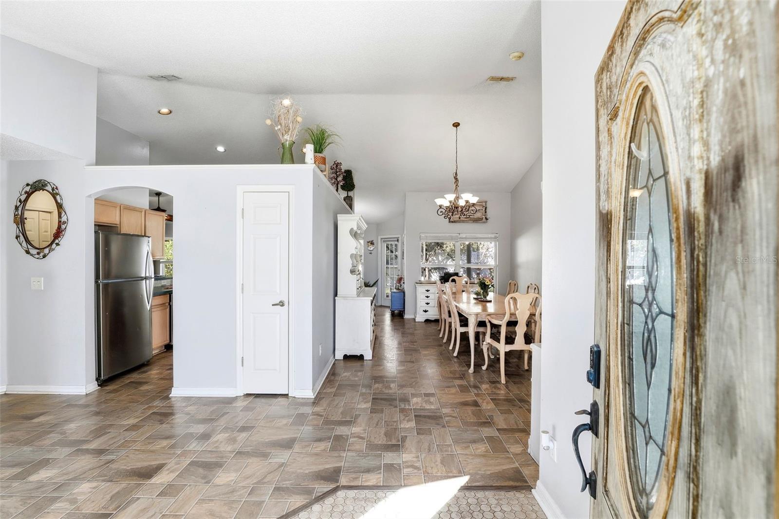 Image 9 of 51 For 1012 Marisol Court