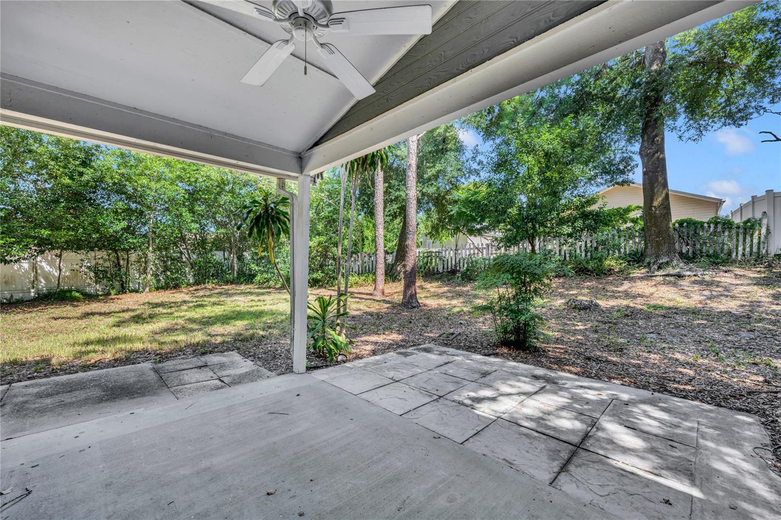 Image 5 of 21 For 119 Winterglen Drive