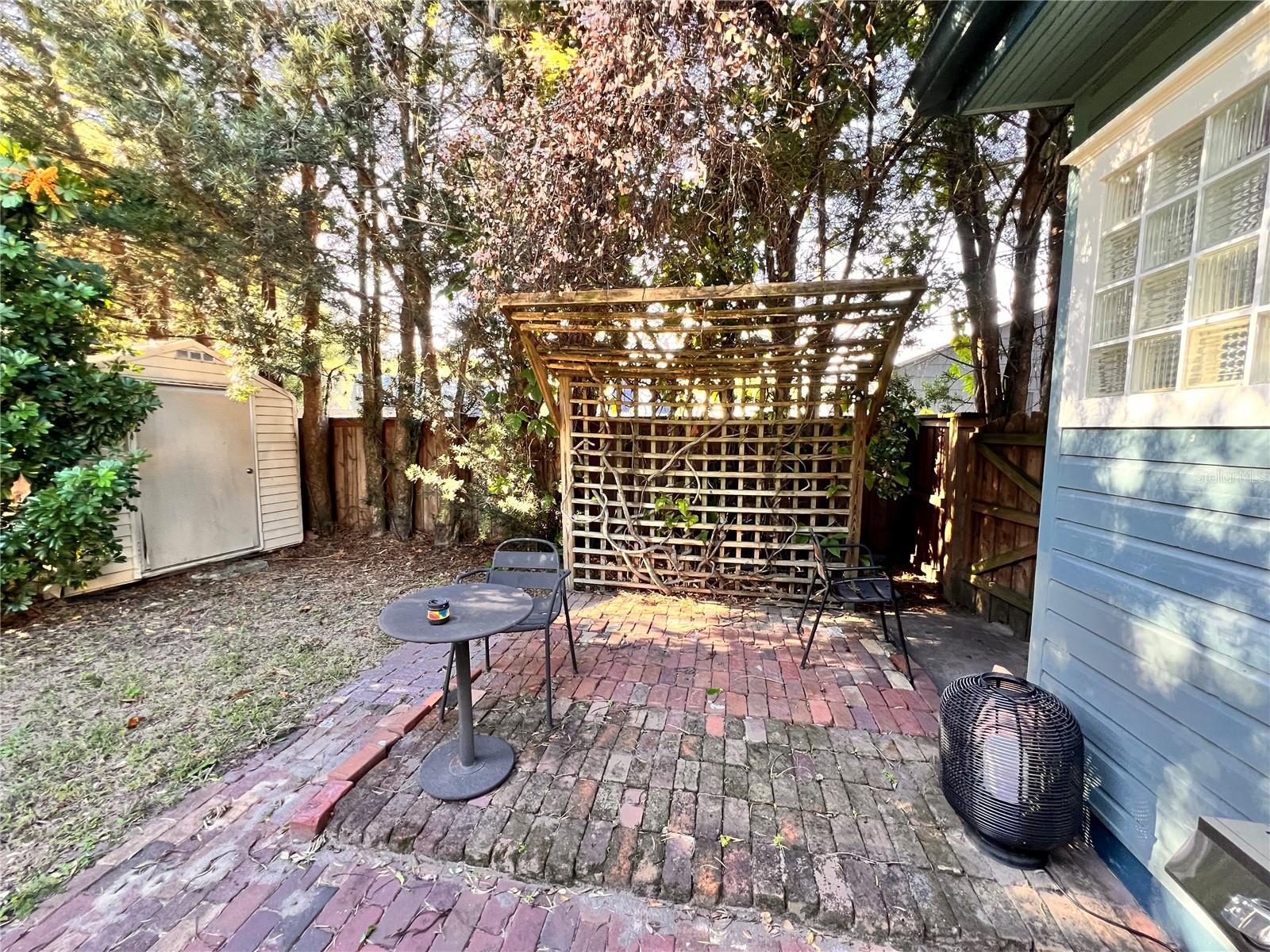 Image 18 of 20 For 750 Royal Palm Court