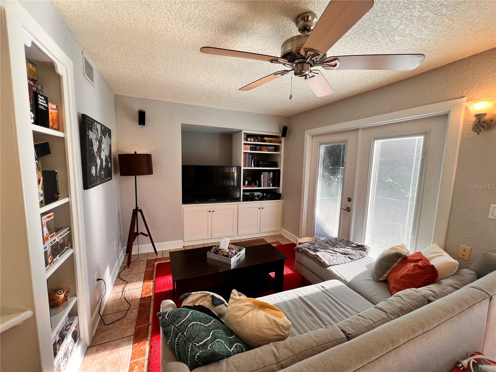 Image 2 of 20 For 750 Royal Palm Court