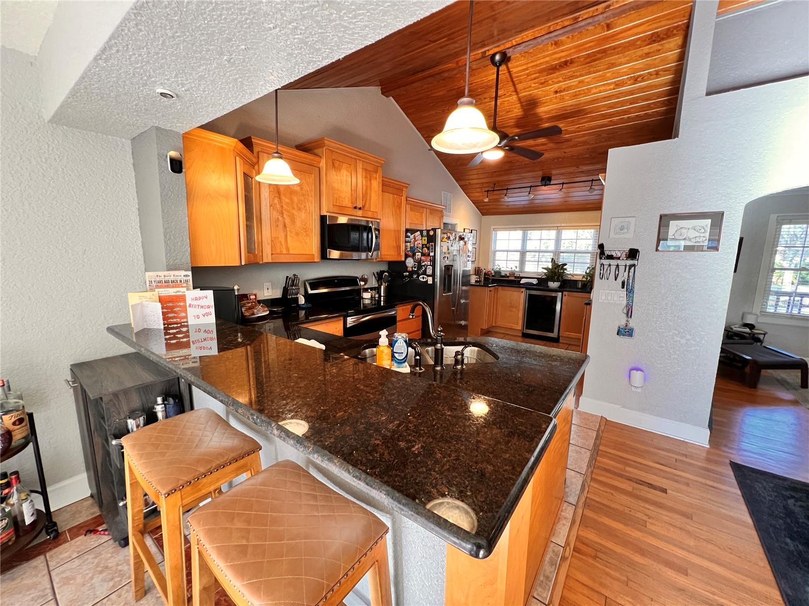 Image 3 of 20 For 750 Royal Palm Court