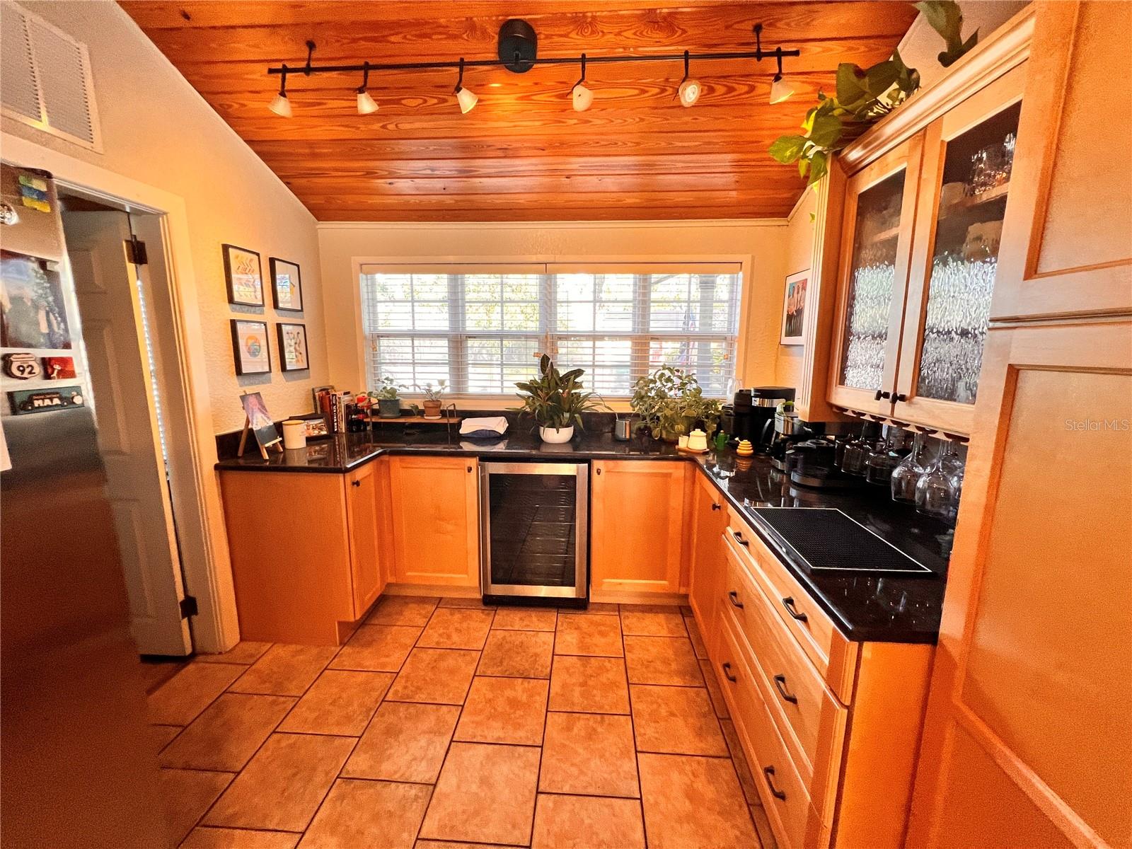 Image 4 of 20 For 750 Royal Palm Court