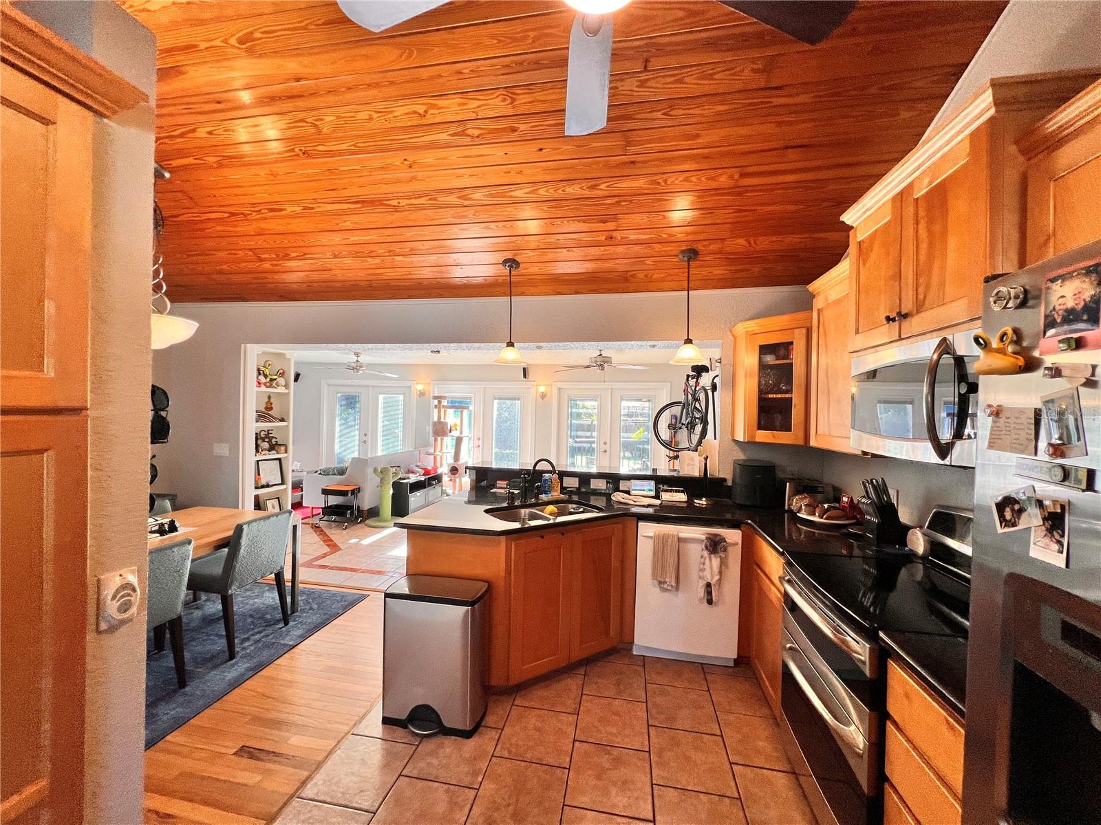 Image 6 of 20 For 750 Royal Palm Court