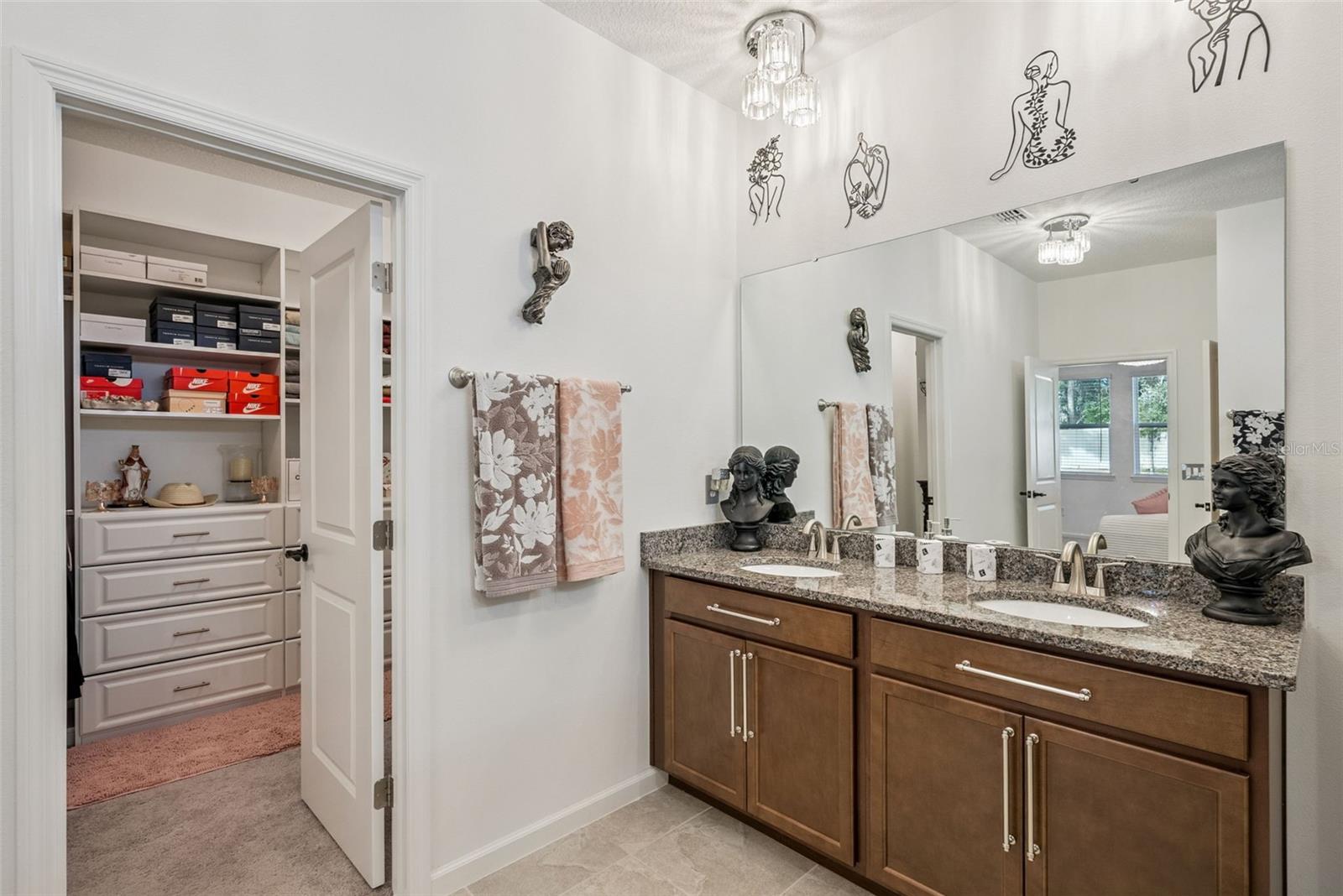 Image 29 of 40 For 887 Asterfield Lane