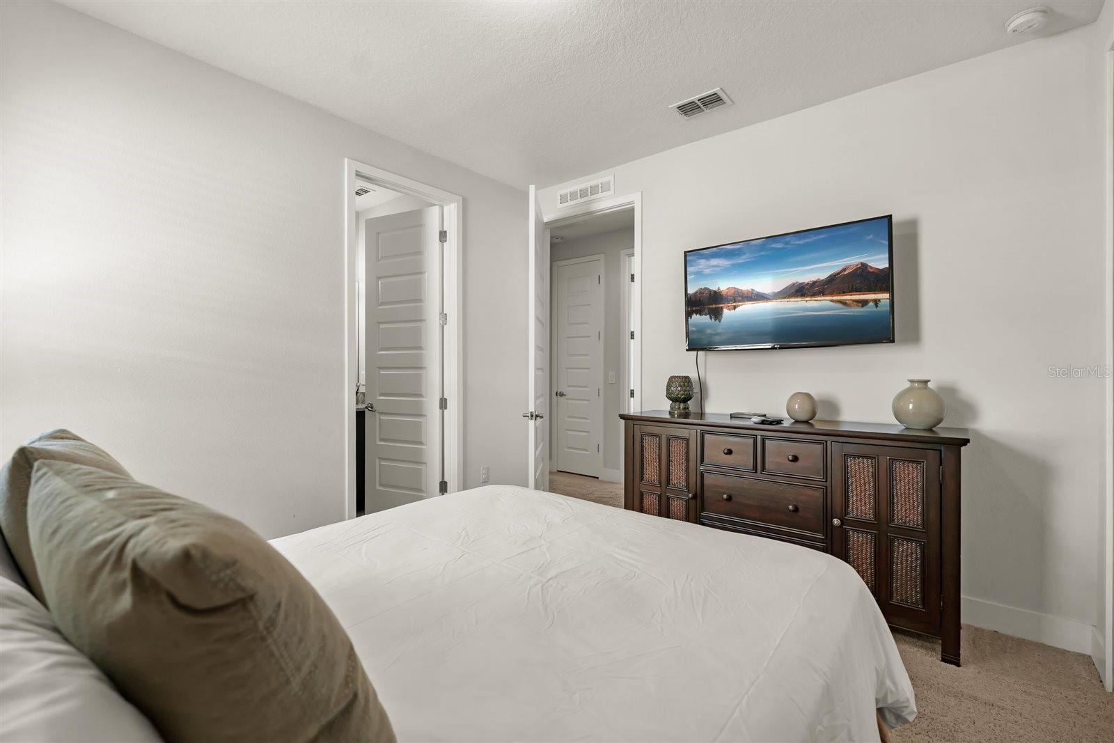 Image 8 of 45 For 7499 Marker Ave