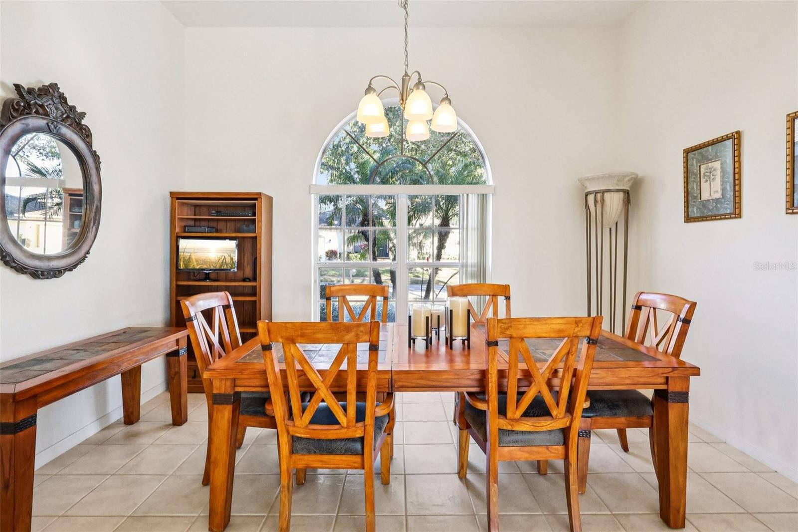 Image 12 of 60 For 332 Burford Circle