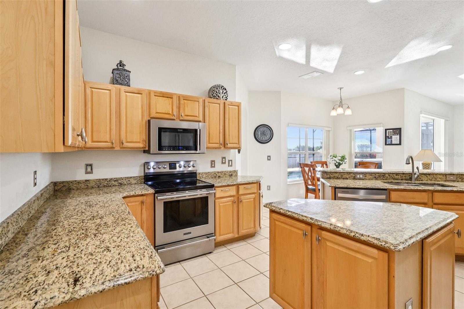 Image 17 of 60 For 332 Burford Circle