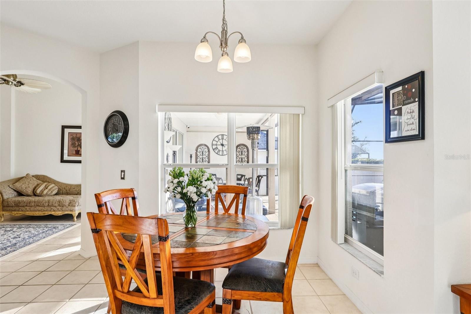 Image 20 of 60 For 332 Burford Circle