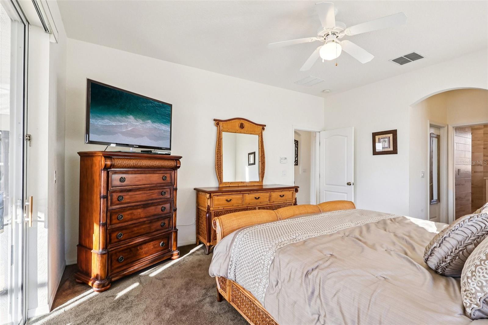 Image 23 of 60 For 332 Burford Circle