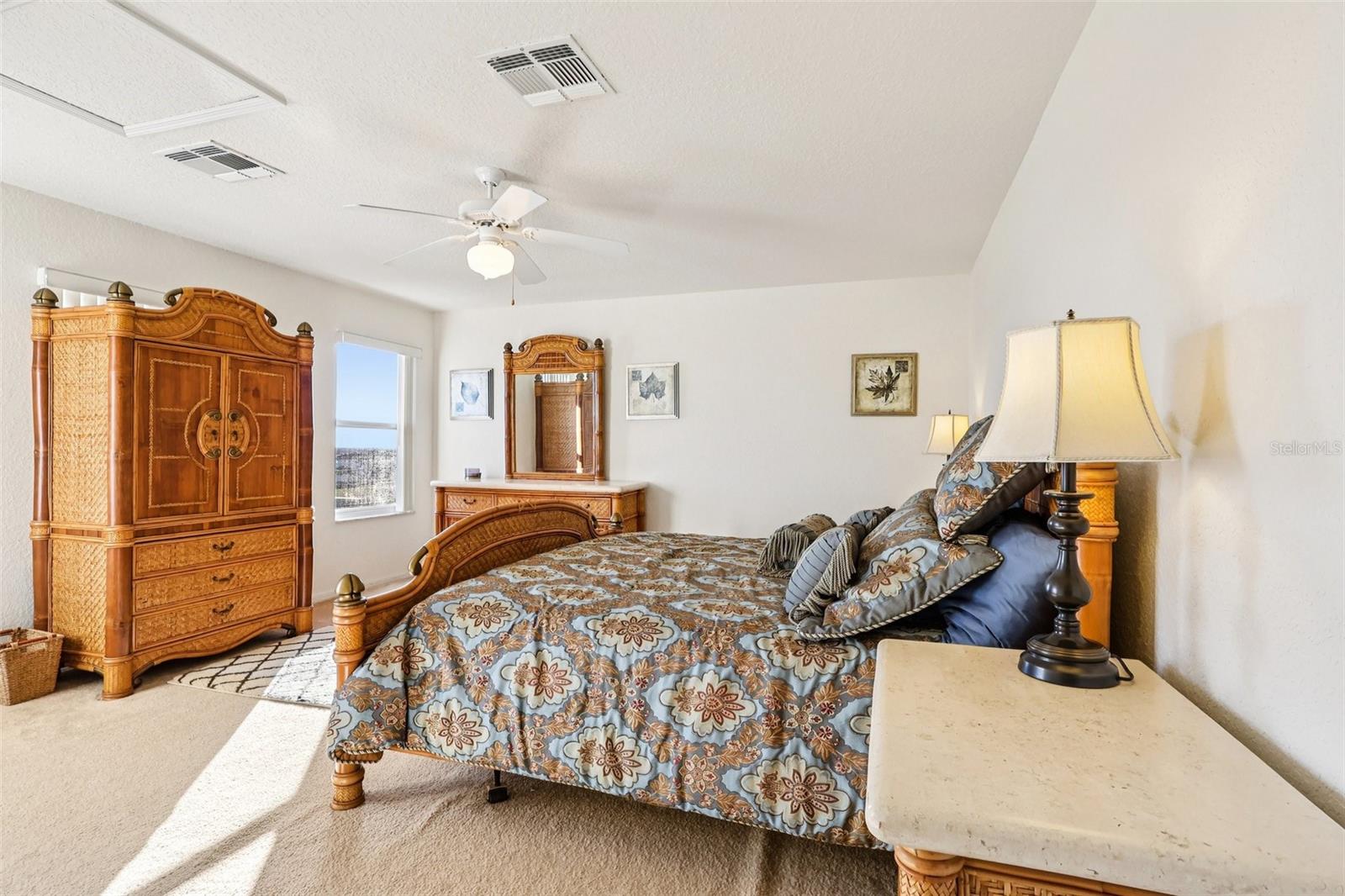 Image 37 of 60 For 332 Burford Circle