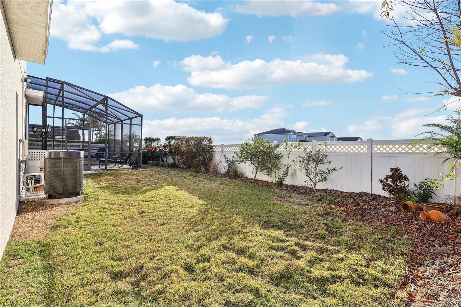 Image 47 of 60 For 332 Burford Circle