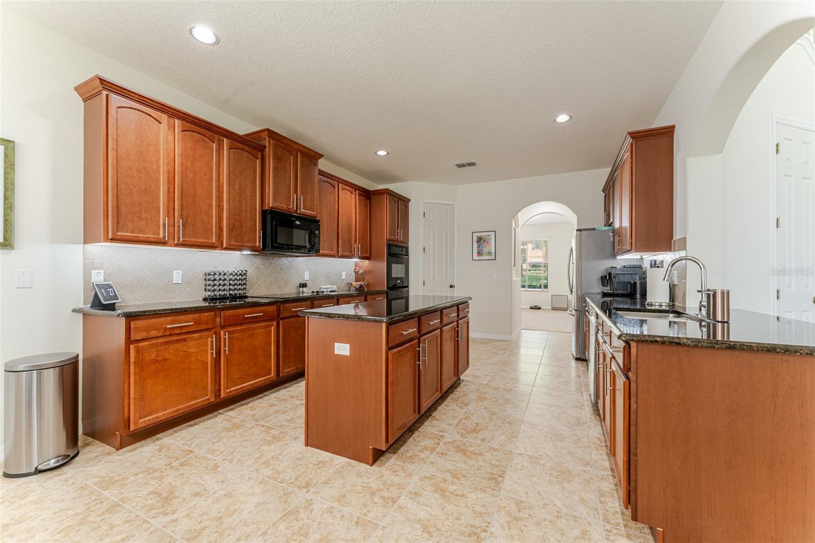 Image 11 of 51 For 1778 Waterside Oaks Drive