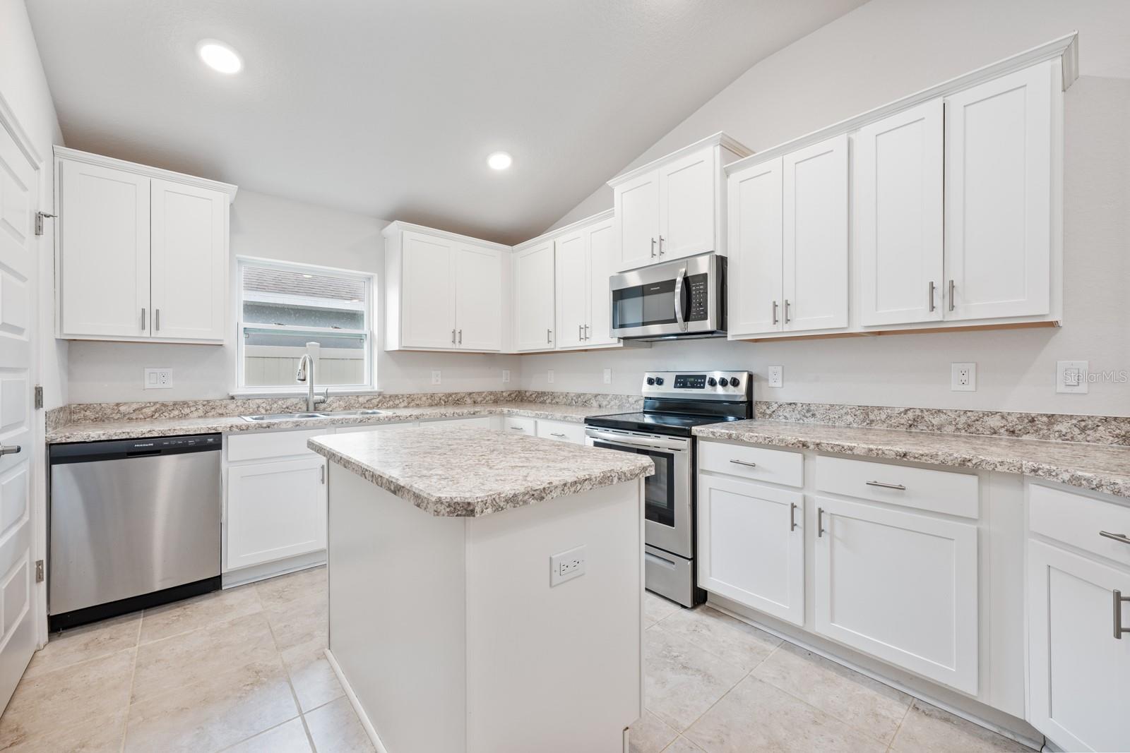 Image 6 of 40 For 1130 Berry Lane