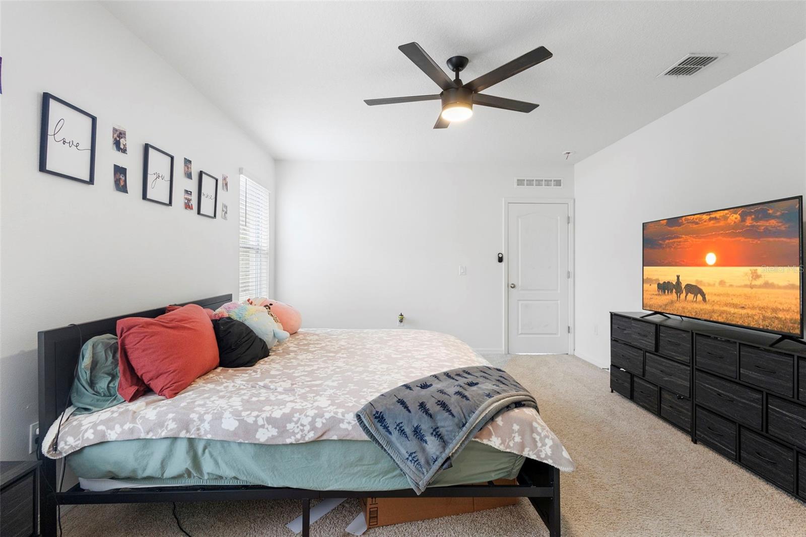 Image 25 of 47 For 859 Guadalupe Drive