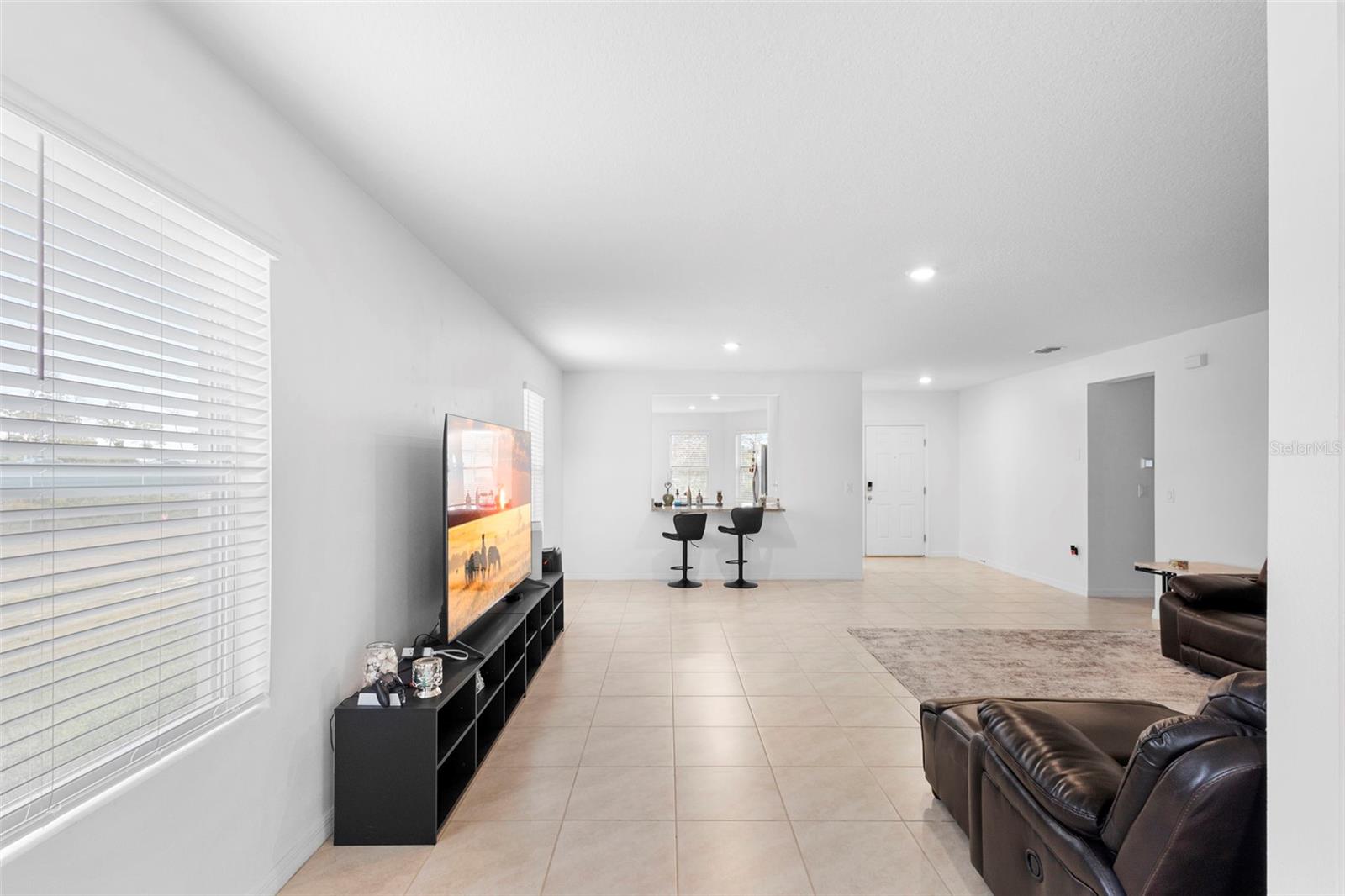 Image 37 of 47 For 859 Guadalupe Drive