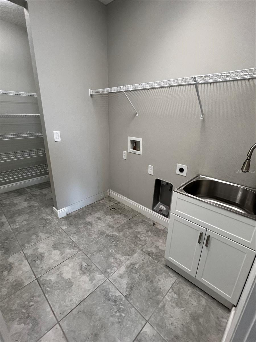 Image 23 of 58 For 15784 Sweet Limetta Drive