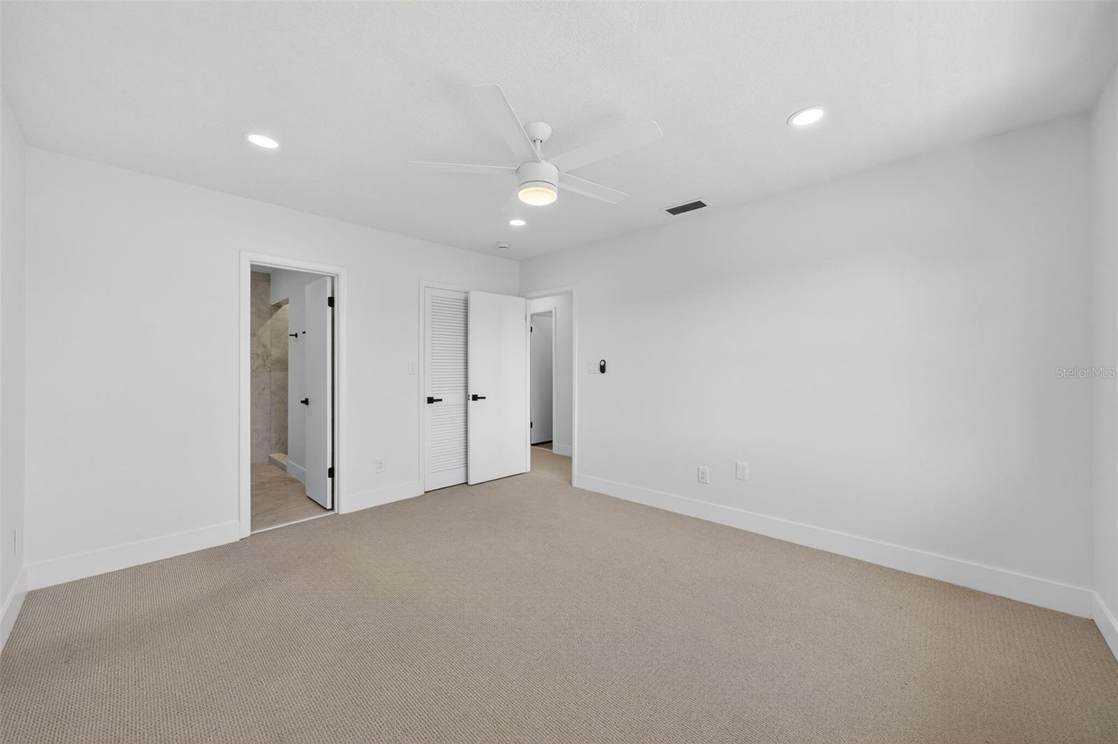 Image 15 of 34 For 908 Hillary Court 15