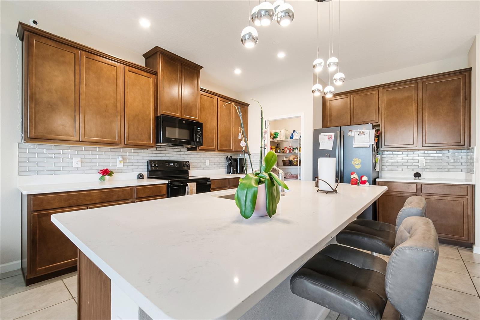 Image 15 of 59 For 1943 Holden Ridge Lane