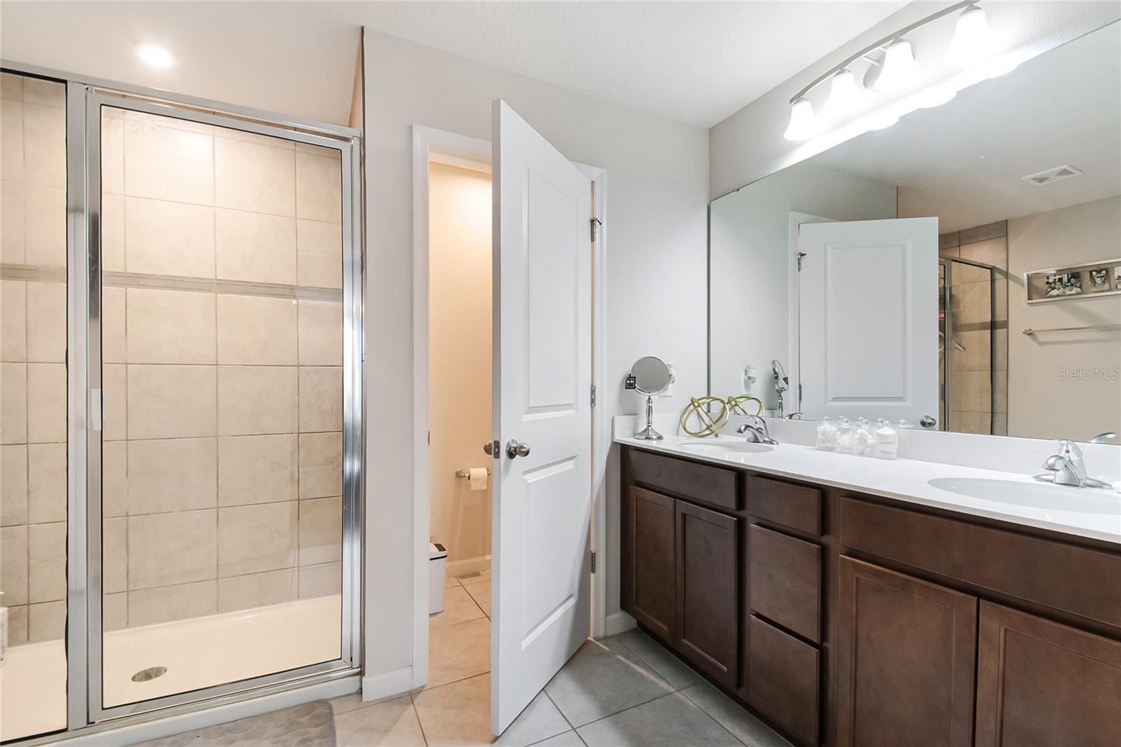 Image 37 of 59 For 1943 Holden Ridge Lane