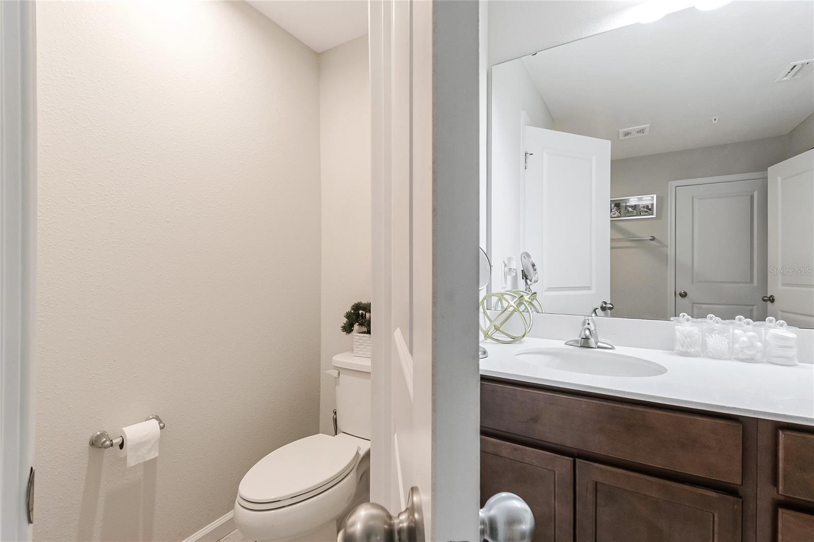 Image 40 of 59 For 1943 Holden Ridge Lane