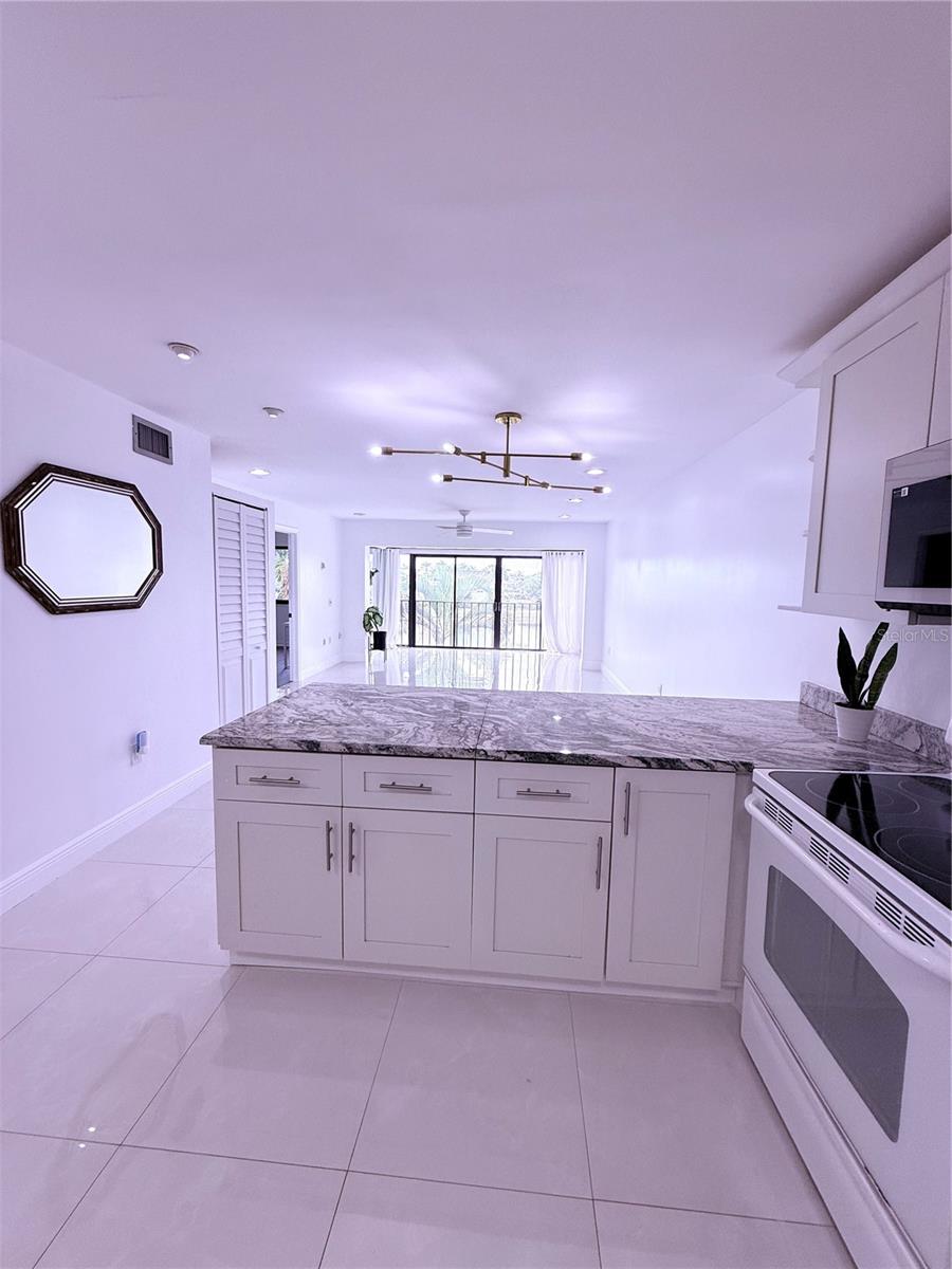 Image 11 of 34 For 4272 Deste Court 308