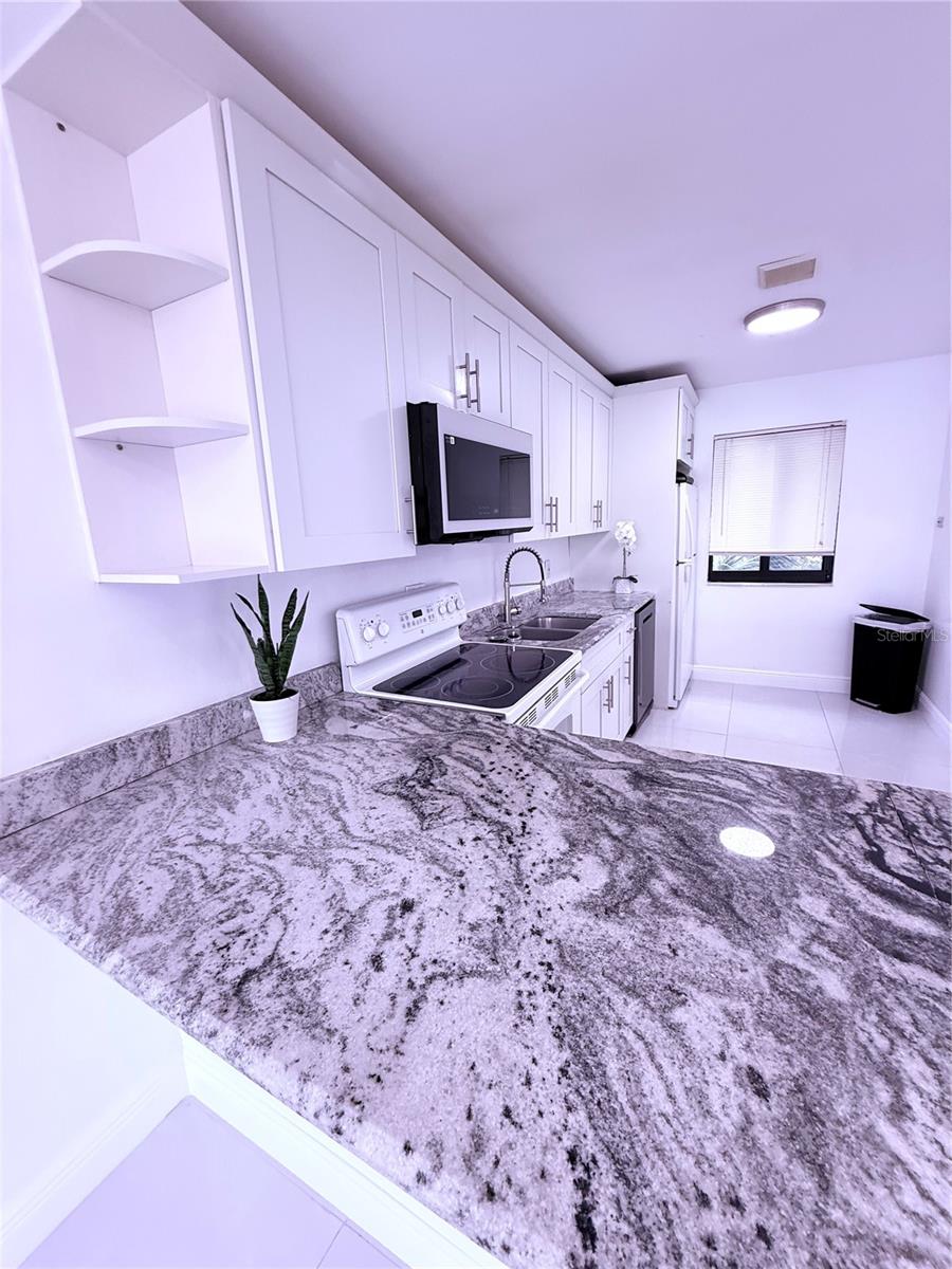 Image 13 of 34 For 4272 Deste Court 308